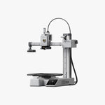 Bambu Lab A1 Mini 3D Yazıcı, ön sağ perspektif görünümüyle dikey kolon yapısını ve dokunmatik kontrol panelini sergiler. Timuzon güvencesiyle hemen keşfedin.