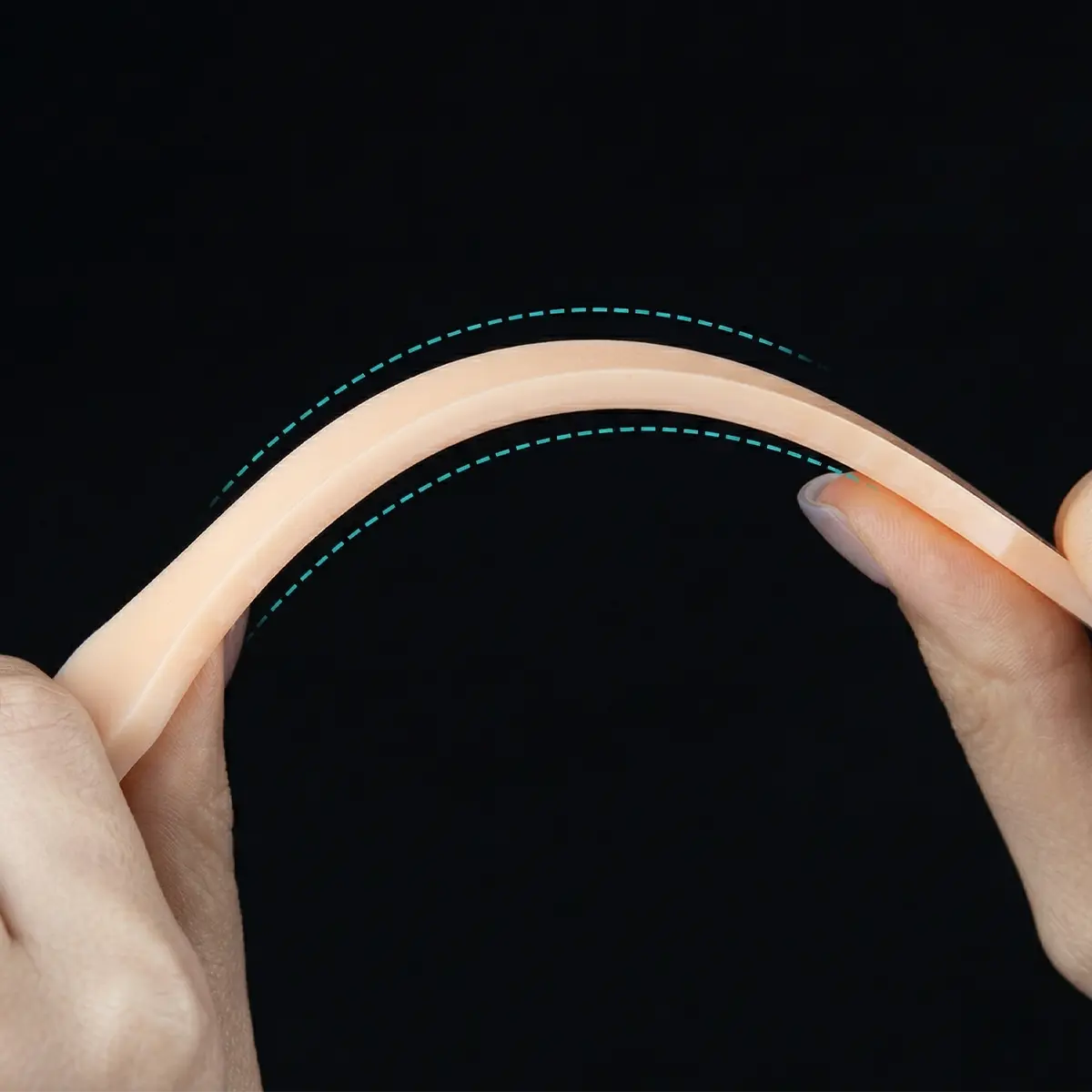 Elegoo ABS-Like reçine esneklik testi; kırılmaya karşı dirençli, yüksek tokluk sunan dayanıklı 3D baskı parçası.