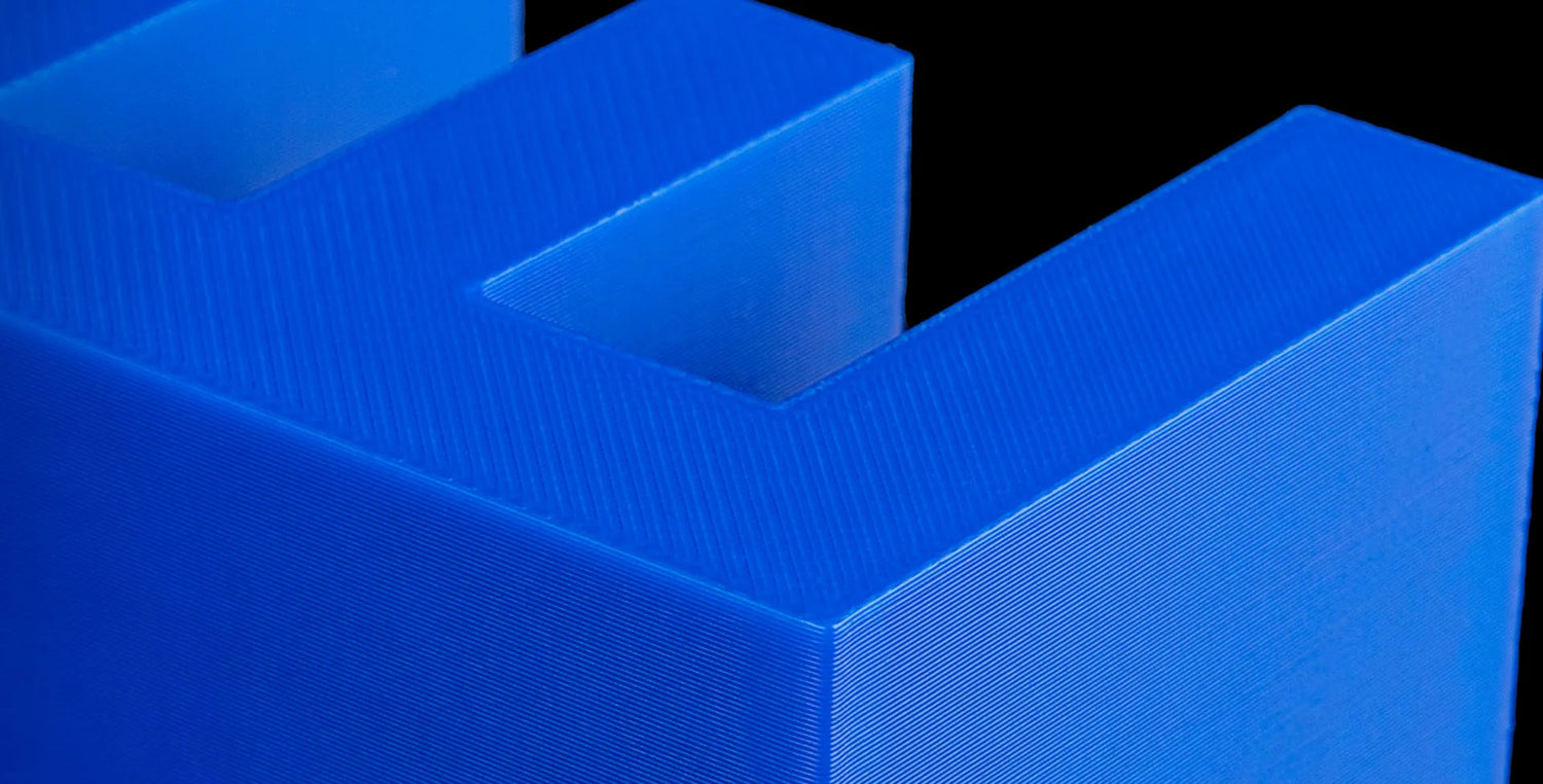 ELEGOO Centauri Carbon 3D yazıcı titreşim telafisi sonrası pürüzsüz yüzey ve net baskı detayları sunar. Timuzon güvencesiyle hemen keşfedin.