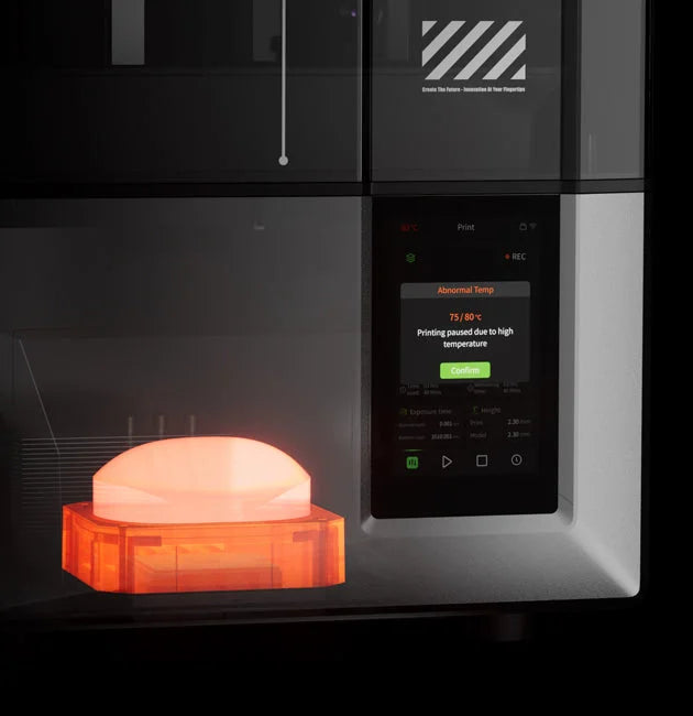 ELEGOO Mars 5 Ultra 9K reçine 3D yazıcı, LED sıcaklığı 80°C'yi aştığında baskıyı durduran koruma sistemi sunar. Timuzon güvencesiyle hemen keşfedin.