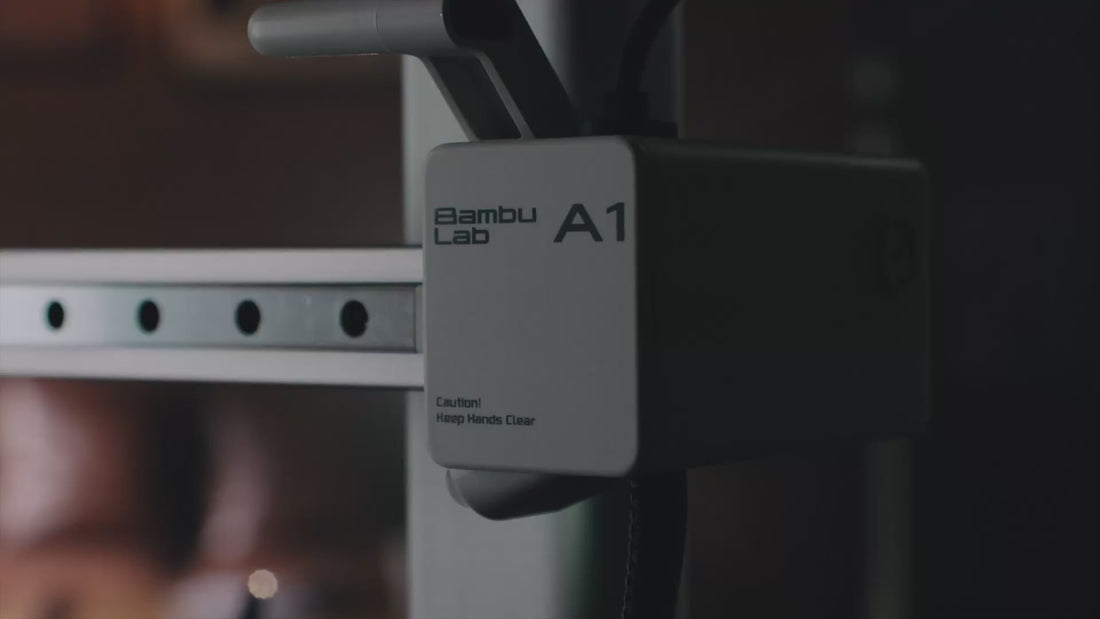 Bambu Lab A1 3D yazıcı ile hızlı ve çok renkli baskı sürecini gösteren kısa tanıtım videosunu izleyin. Timuzon güvencesiyle hemen keşfedin.